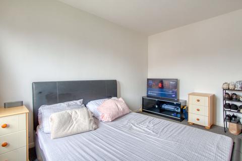 70 Rowan Drive, Taunton, TA1 2QL