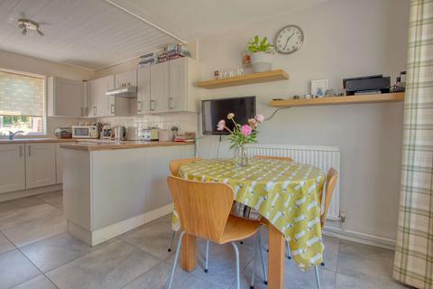 60 Rowan Drive, Taunton, TA1 2QL
