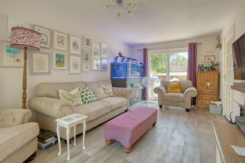 60 Rowan Drive, Taunton, TA1 2QL