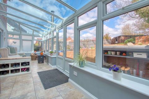 30 Stutts End, Cotford St Luke, Taunton, TA4 1NX