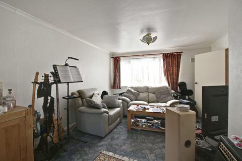 14 Mortimer Close, Hartley Wintney, Hook, RG27 8EL