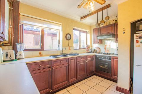 132 Bells Lane, Nottingham, NG8 6DW