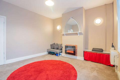 3 bedroom terraced house for sale, Dallas York Road, Beeston NG9 2EZ