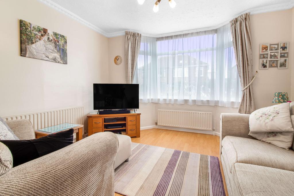 Netherfield Road, Sawley NG10 3FX 3 bed semidetached house £260,000