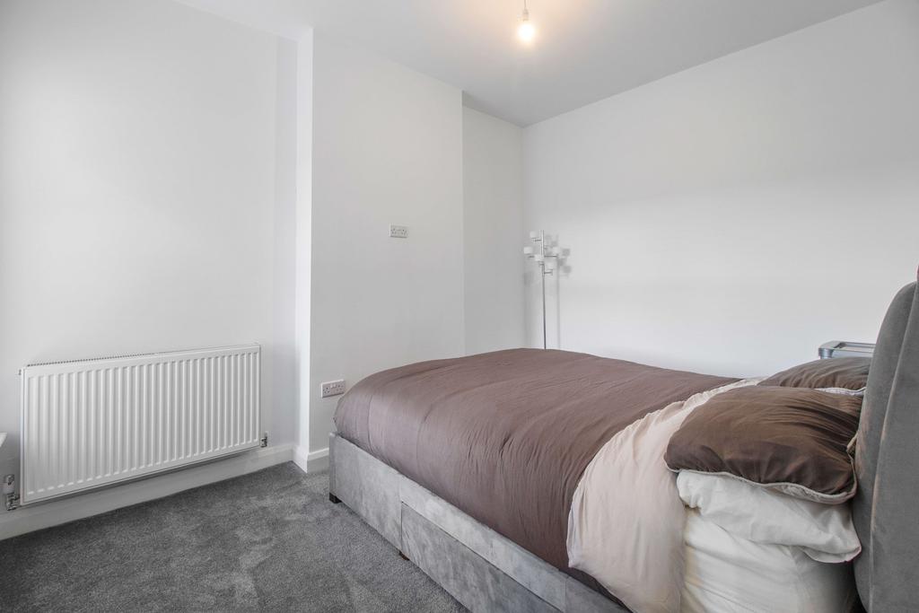 Bedroom 1 (Double)