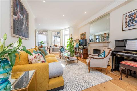 2 bedroom apartment to rent, Old Brompton Road, London