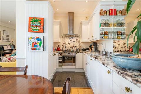 2 bedroom apartment to rent, Old Brompton Road, London