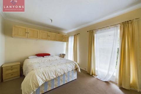 22 Graig Road, Porth, CF39 0NS