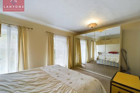 22 Graig Road, Porth, CF39 0NS