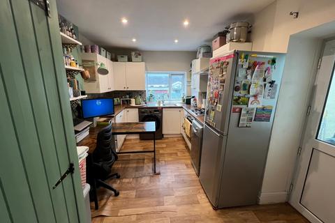 227 Brithweunydd Road, Tonypandy, CF40 2PB