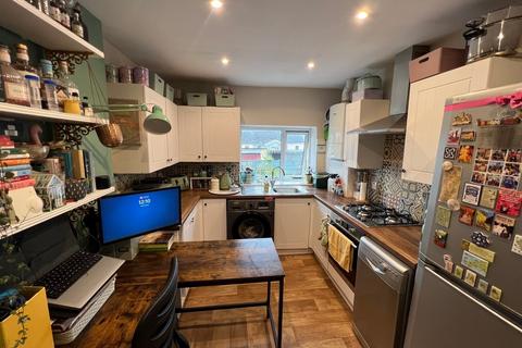 227 Brithweunydd Road, Tonypandy, CF40 2PB