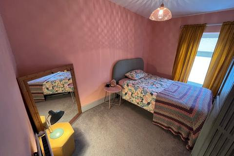 227 Brithweunydd Road, Tonypandy, CF40 2PB