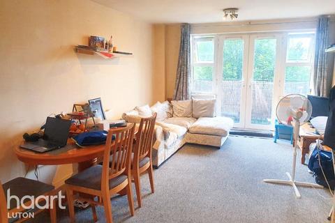 2 bedroom apartment for sale, Holly Street, Luton