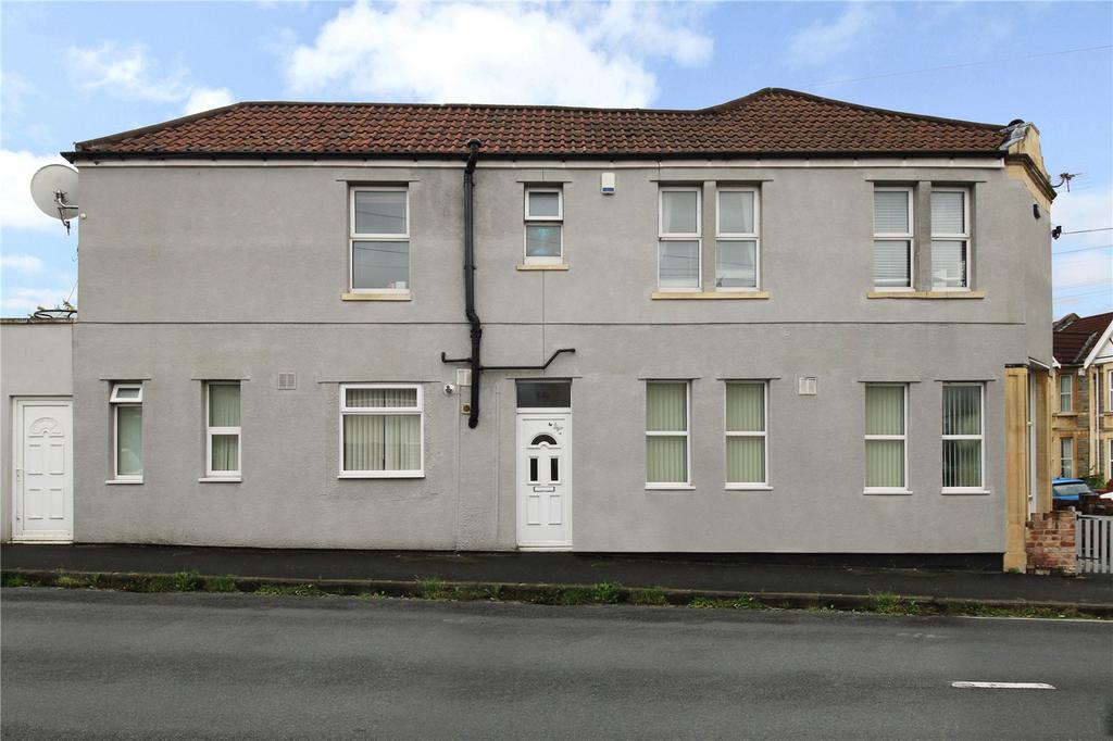 Winchester Road, Bristol, BS4 2 bed apartment £250,000