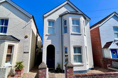 Bay Tree Cottage, 23 Brook Road, Lymington, SO41 3PX