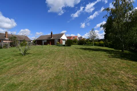 3 bedroom bungalow for sale, Banes Down, Nazeing EN9