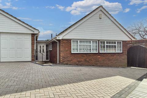 3 bedroom bungalow for sale, Banes Down, Nazeing EN9