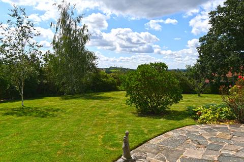 3 bedroom bungalow for sale, Banes Down, Nazeing EN9