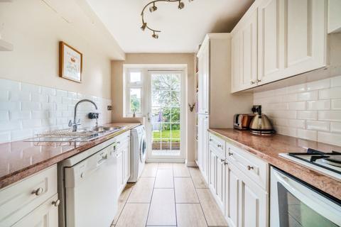 27 Chichester Close, Witley, Godalming, GU8 5PA