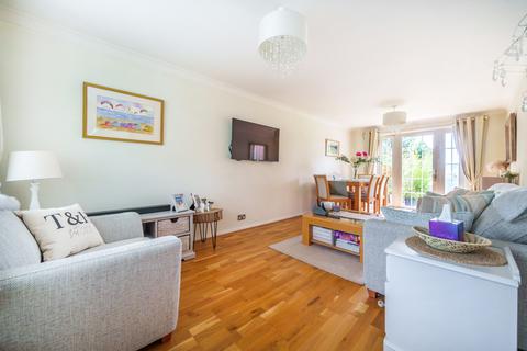 27 Chichester Close, Witley, Godalming, GU8 5PA