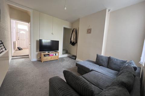 18 Ambien Road, Atherstone, CV9 2AT
