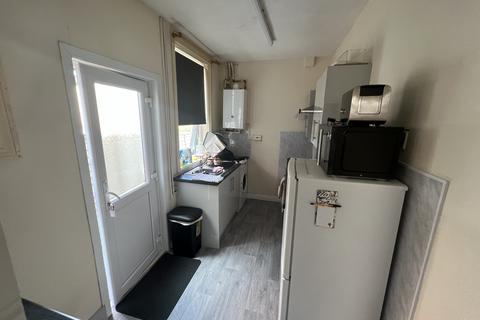 18 Ambien Road, Atherstone, CV9 2AT