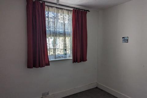 1b Cann Hall Road, London, E11 3HY