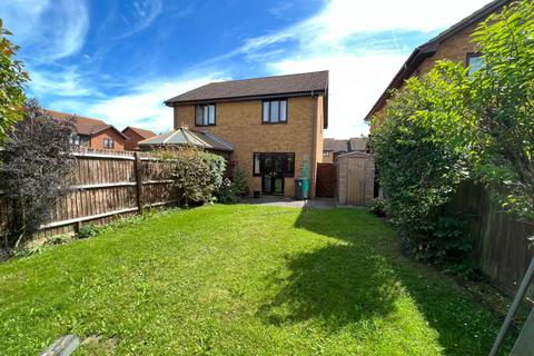 3 Becket Close, Deal, CT14 6UD