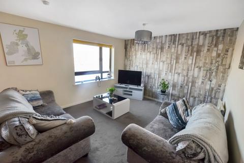 2 bedroom apartment to rent, The Decks, Runcorn, WA7 1GH