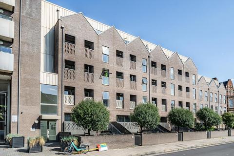 2 bedroom flat for sale, Bedford Road, Clapham