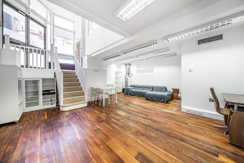 1 bedroom flat for sale - The Bromells, Bromells Road, Clapham Old Town, London, SW4