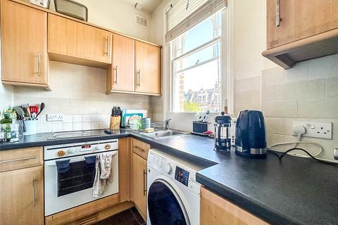 2 bedroom apartment to rent, Whitehall Park, London, N19