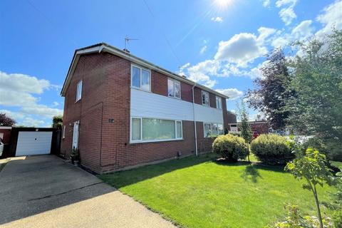 3 bedroom semi-detached house for sale, Sycamore Close, March