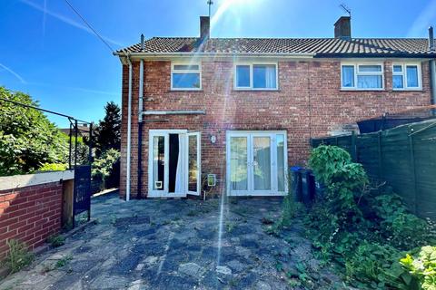 93 Calley Down Crescent, New Addington, Croydon, CR0 0EP