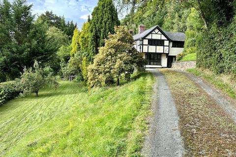 4 bedroom detached house for sale, Van Road, Llanidloes, Powys, SY18