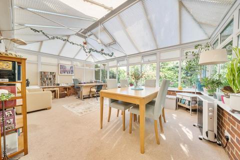 22 Bushy Close, Oxford, OX2 9SH