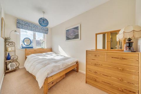 22 Bushy Close, Oxford, OX2 9SH