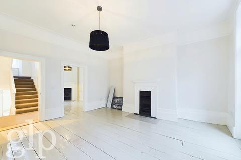 2 bedroom terraced house to rent, Beak Street, W1F