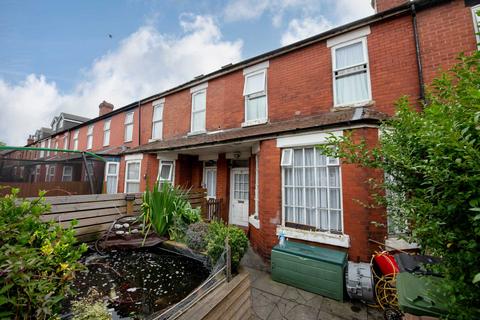 4 bedroom terraced house for sale, Wellington Street East, Salford