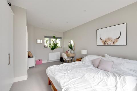 2 bedroom detached house for sale, Court Mews, Hither Green, London, SE13