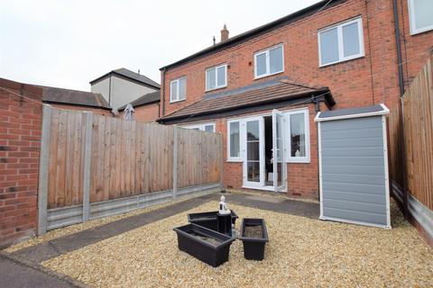 28 Copper Beech Road, Nuneaton, CV10 9FB