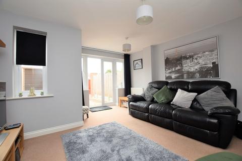28 Copper Beech Road, Nuneaton, CV10 9FB