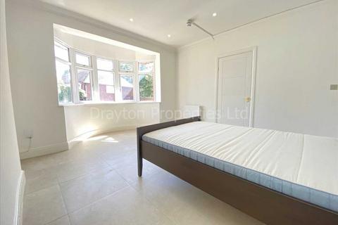 House share to rent, Perryn Road, Acton