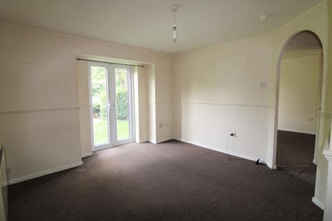 77 May Close, Swindon, SN2 1XA