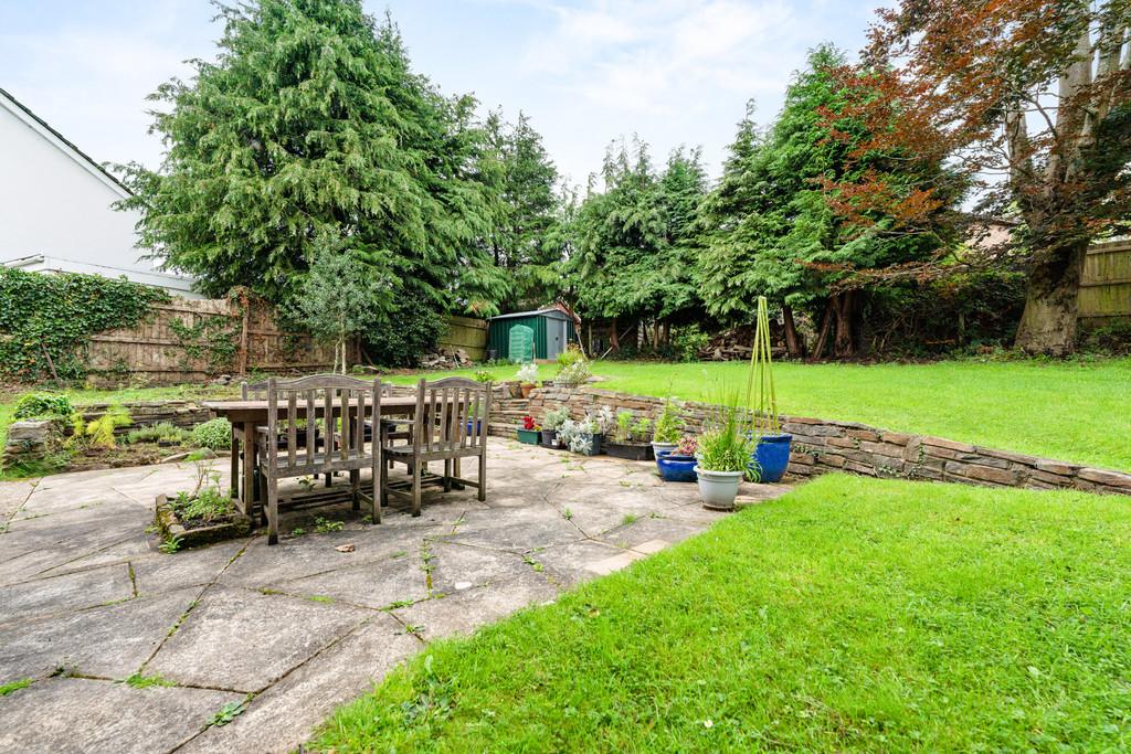 Y Parc, Groesfaen 4 bed detached house for sale £525,000