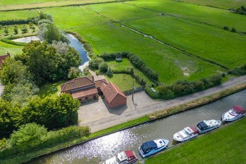 6 bedroom detached house for sale, Acle