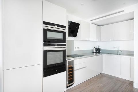 2 bedroom flat to rent, Wiverton Tower, 4 New Drum Street, London