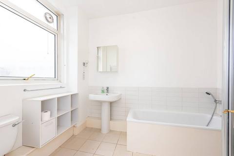 1 bedroom flat for sale, St Georges Square, Pimlico, London, SW1V