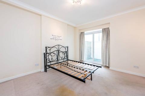 St Georges Square, Pimlico, London, SW1V
