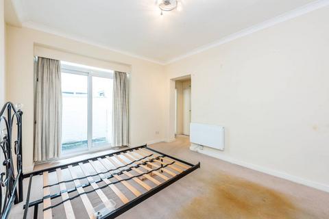 1 bedroom flat for sale, St Georges Square, Pimlico, London, SW1V